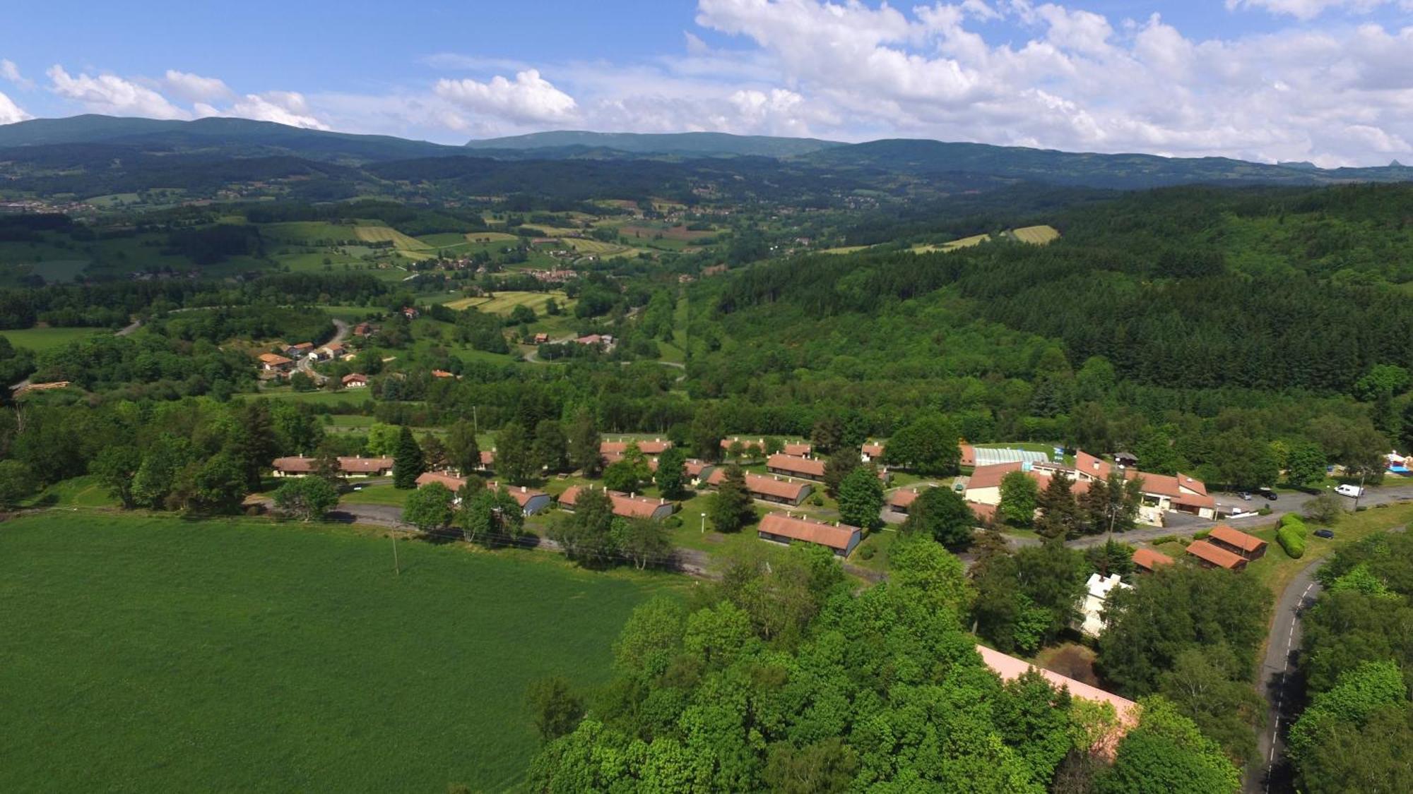 Vvf Villages « Les Monts Du Forez » Saint-Jean-La-Vetre Esterno foto